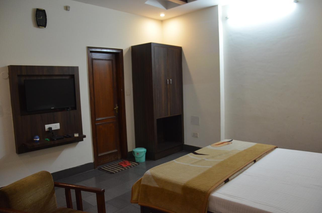 Hotel Aroma Inn Sirsa ภายนอก รูปภาพ