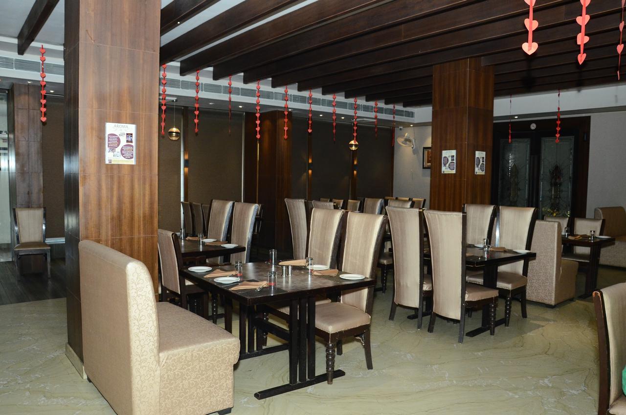 Hotel Aroma Inn Sirsa ภายนอก รูปภาพ